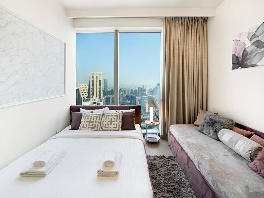 Апартаменти Glorious Fountain,opera &burj Sky View 4br Дубай